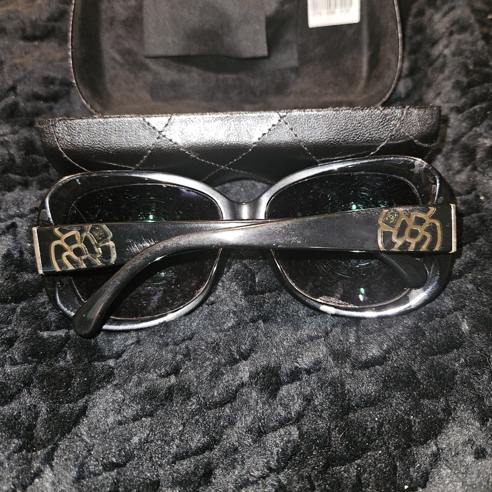 Authentic Chanel sunglasses - Picture 2 of 3